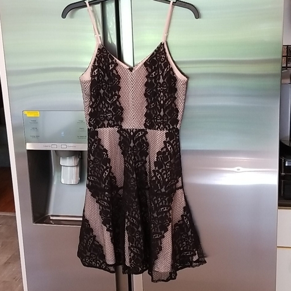 💕ADELYN RAE💕 Black Lace Short Cocktail Dress - Picture 1 of 8
